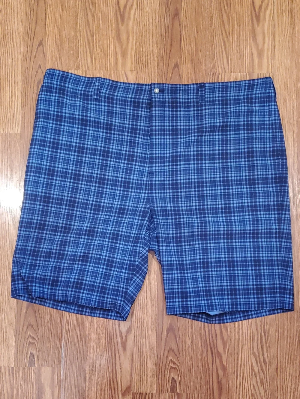 Callaway Blue Plaid Flat-Front Golf Shorts